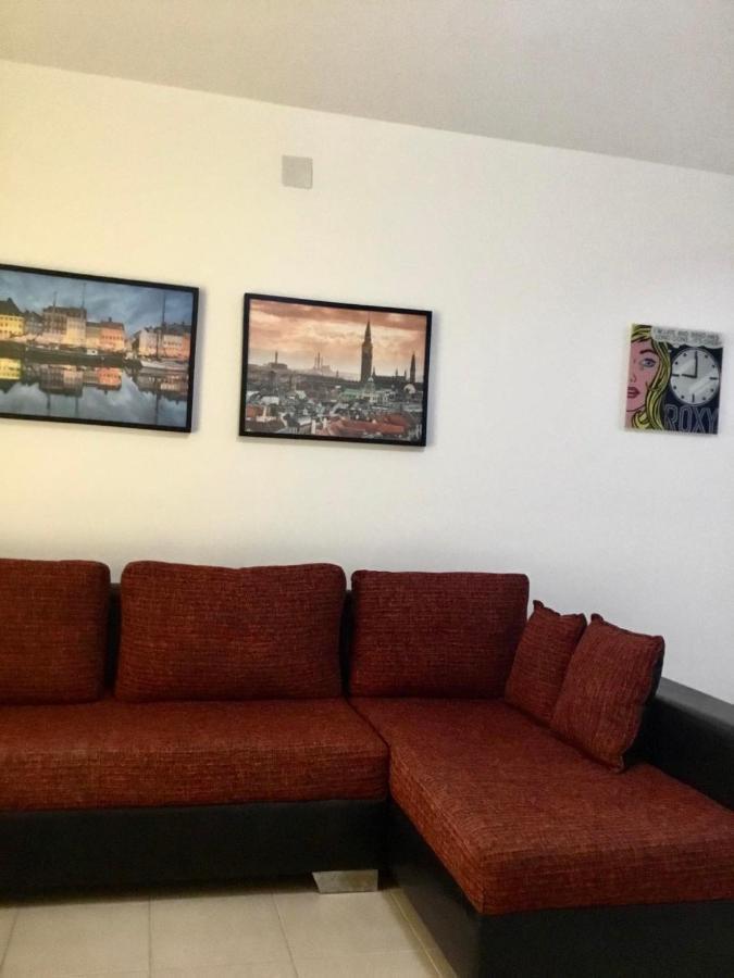 Dk Apartmani Dobra Voda Kültér fotó