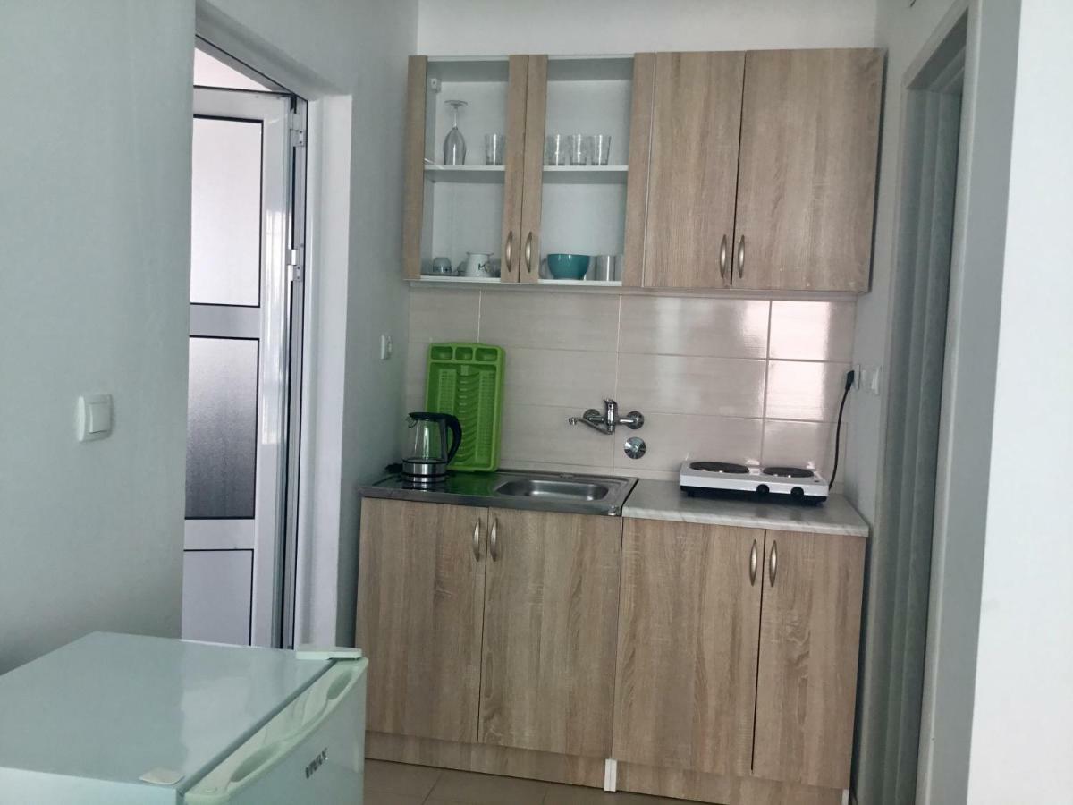 Dk Apartmani Dobra Voda Kültér fotó